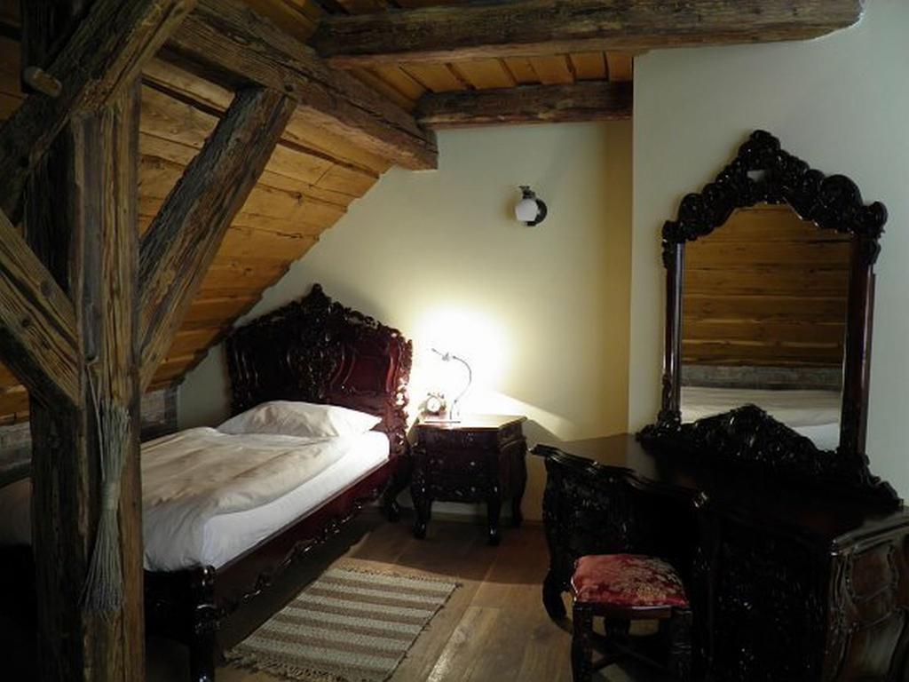 Dvur Olsiny -Hotel And Horse-Riding Karviná Habitación foto