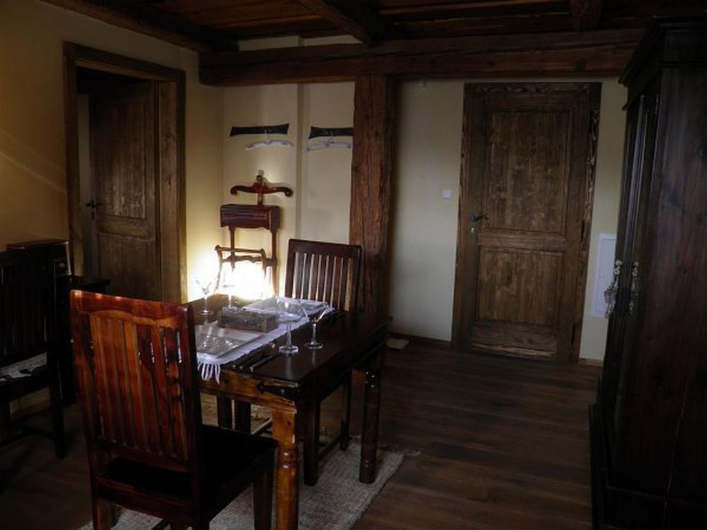 Dvur Olsiny -Hotel And Horse-Riding Karviná Habitación foto